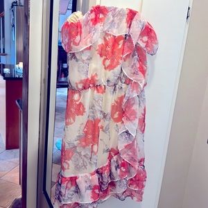 Super cute strapless summer dress